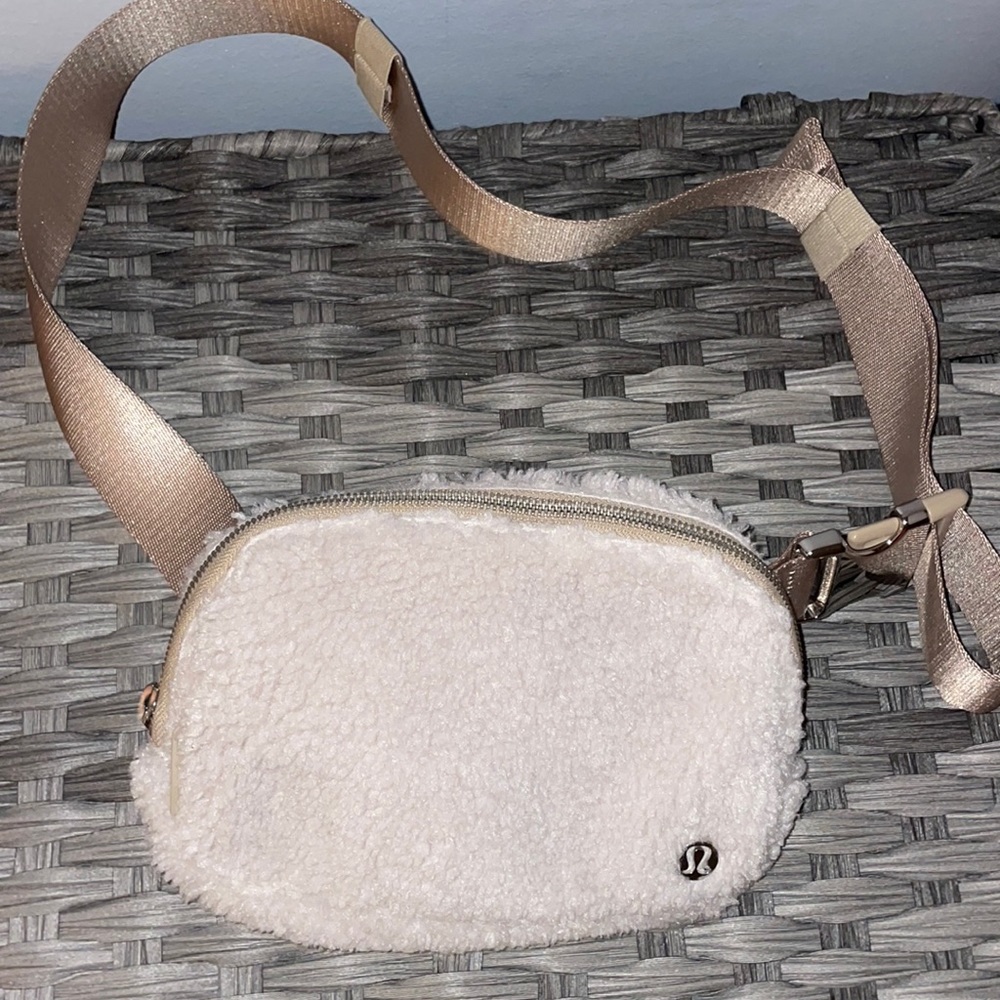 lululemon white fuzzy belt bag